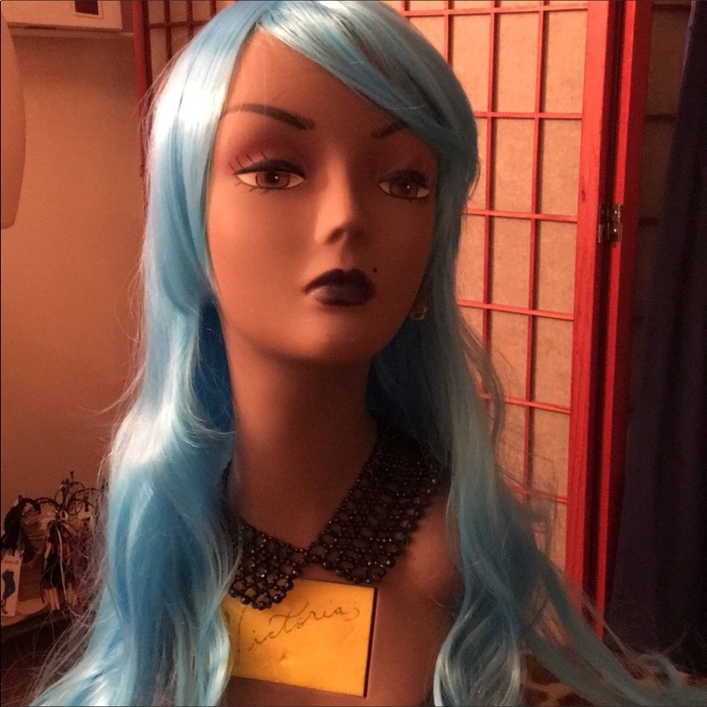 Beautiful Blue or Black Long Hair. Brand New. Never worn. In its packaging - Picture 3 of 11